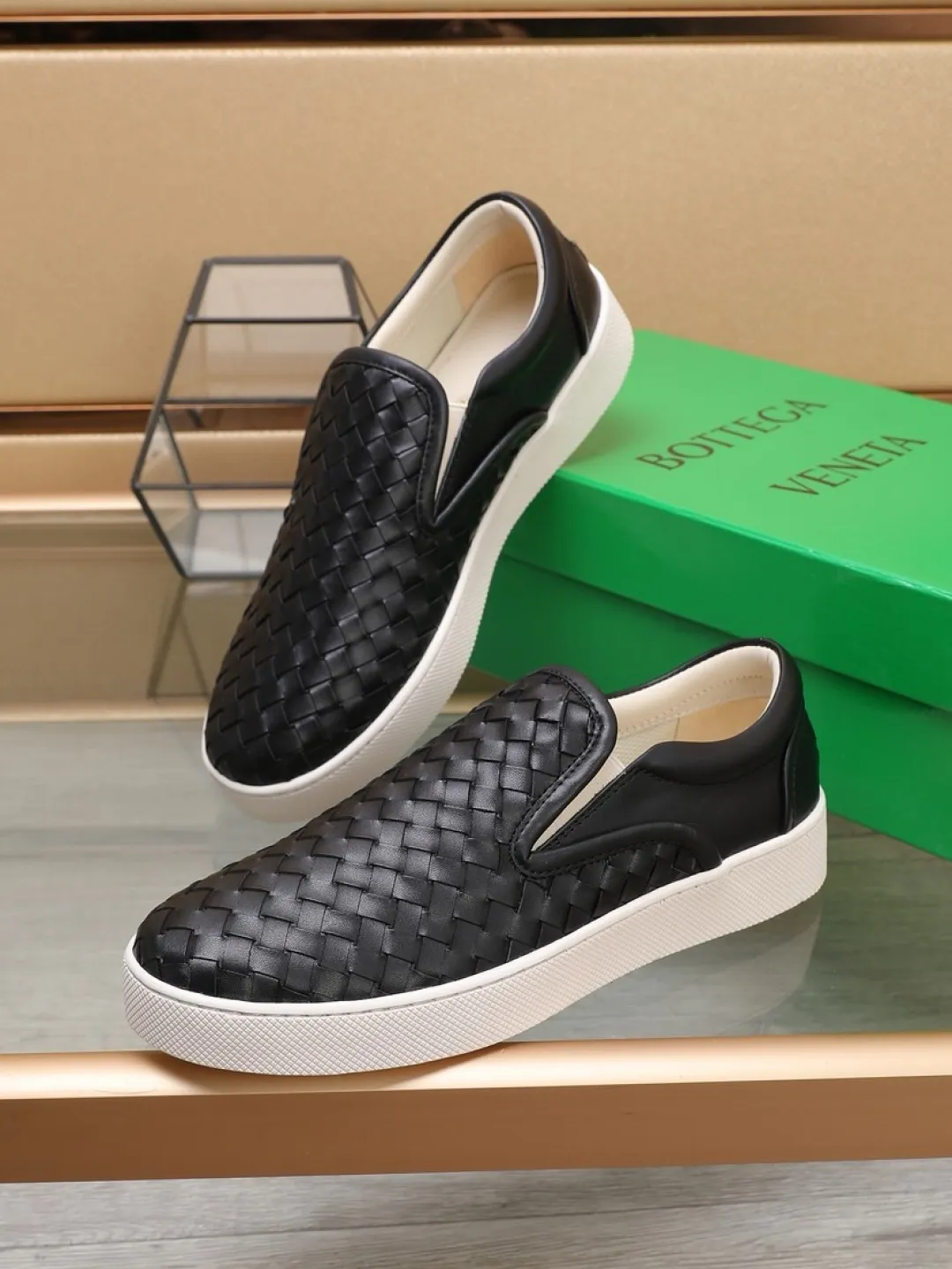 Men's men's shoes💰Men's shoes💰480💰🔥[BV] series of top purchasing agents🔍Imported first-layer cowhide woven surface, cowhide foot pads lining environmentally friendly ♻️Does not fade, 💪Sole: Rubber combination original factory special outsole ⚠Original and single goods 🔍🔍You can come in and out at will, welcome to compare ⚠Number of sizes: 38-44